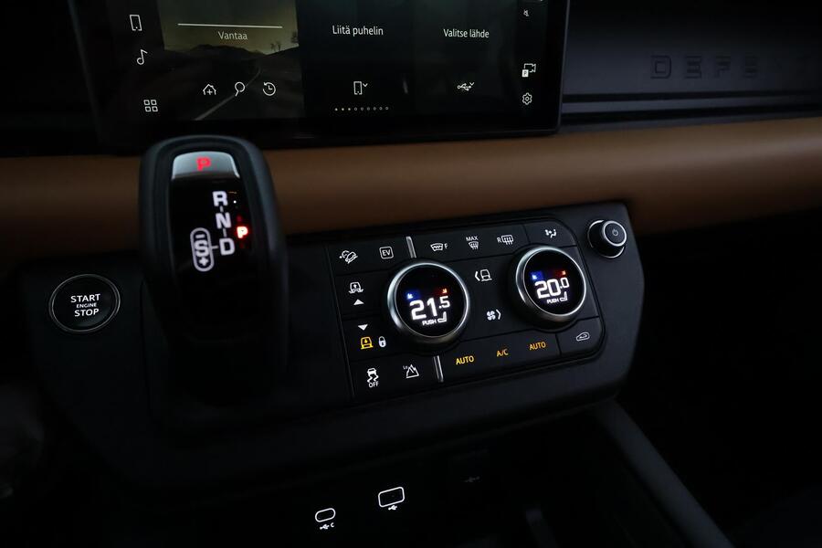 Land Rover Defender vaihtoauto