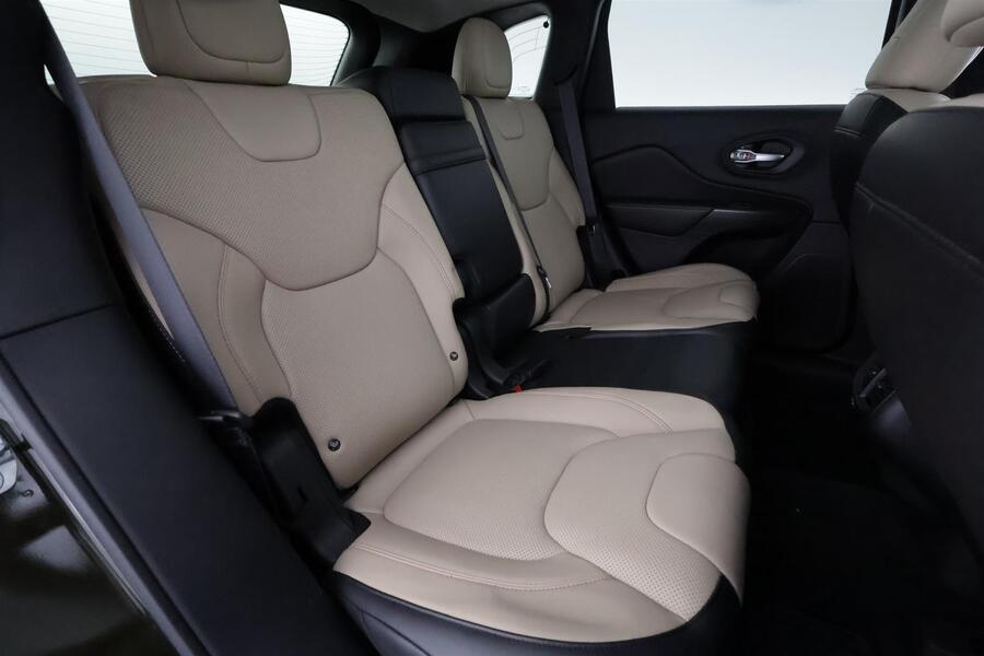 Jeep Cherokee vaihtoauto