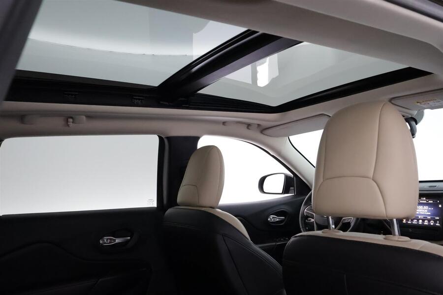 Jeep Cherokee vaihtoauto