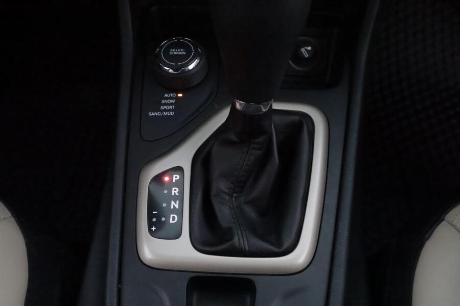 Jeep Cherokee vaihtoauto