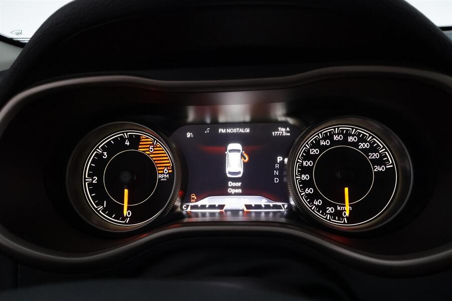 Jeep Cherokee vaihtoauto