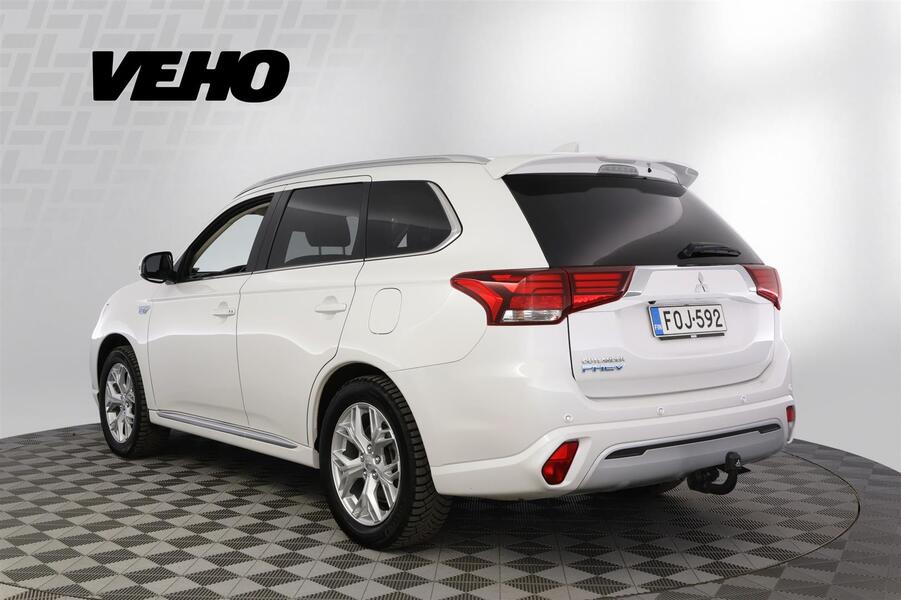 Mitsubishi Outlander PHEV vaihtoauto