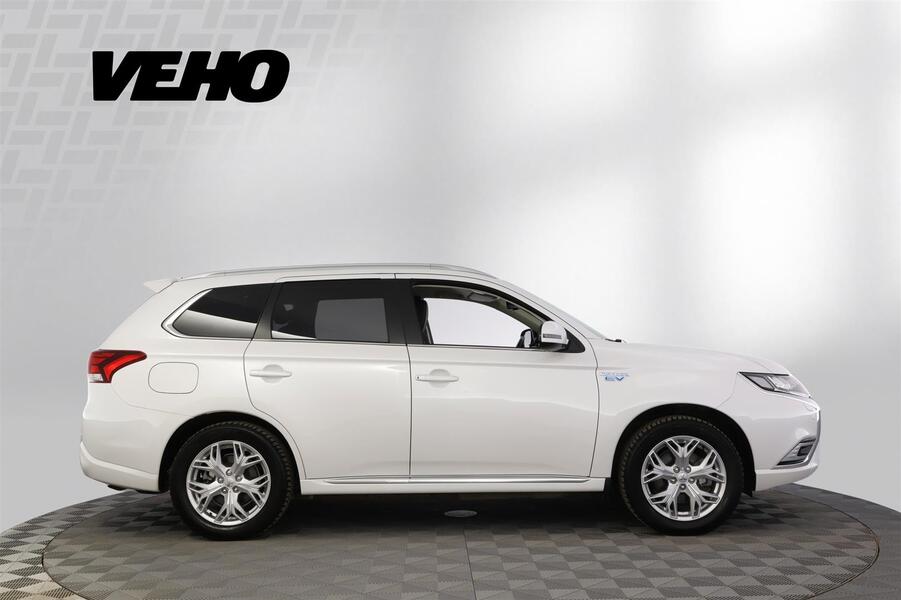Mitsubishi Outlander PHEV vaihtoauto
