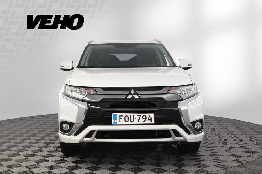 Mitsubishi Outlander PHEV vaihtoauto