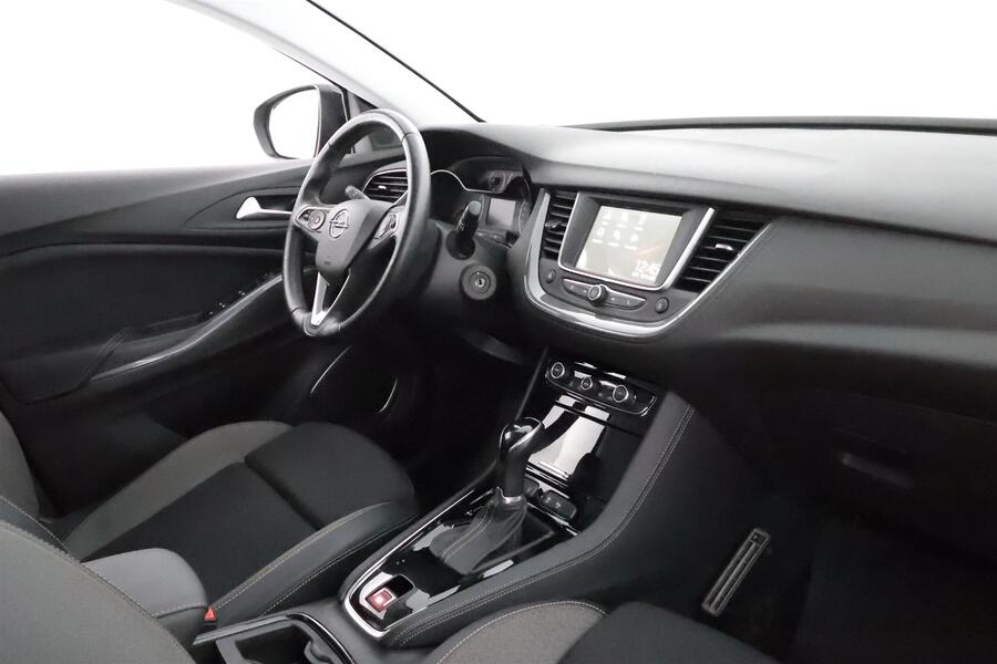 Opel Grandland X vaihtoauto