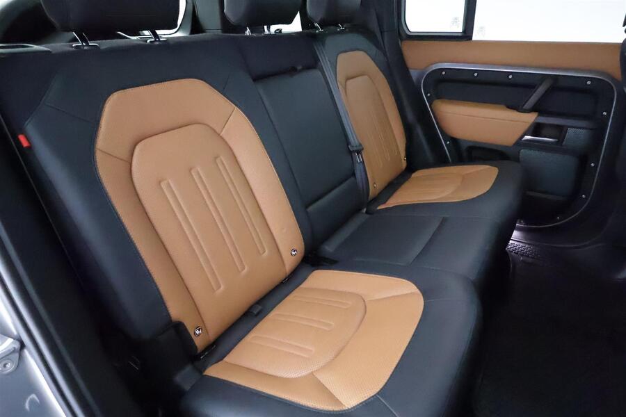 Land Rover Defender vaihtoauto