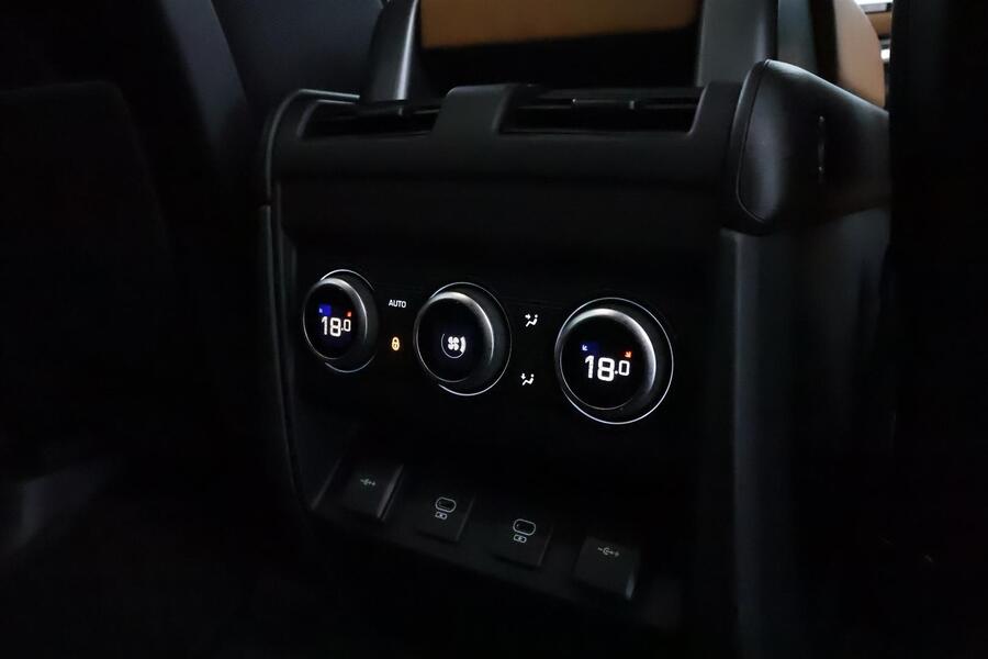 Land Rover Defender vaihtoauto