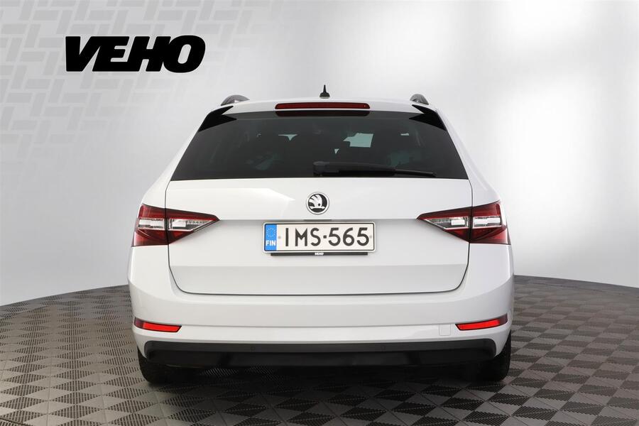 Skoda Superb vaihtoauto