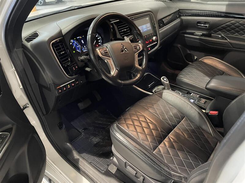 Mitsubishi Outlander PHEV vaihtoauto