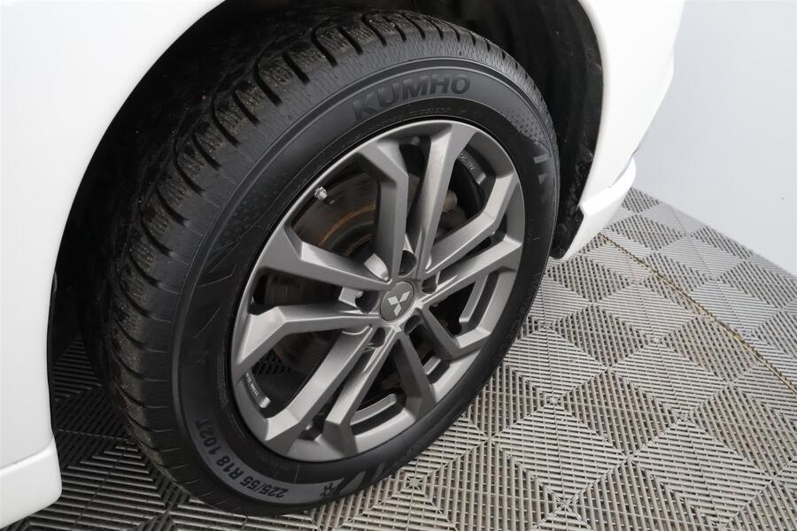 Mitsubishi Outlander PHEV vaihtoauto