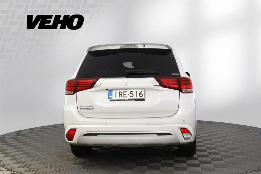 Mitsubishi Outlander PHEV vaihtoauto