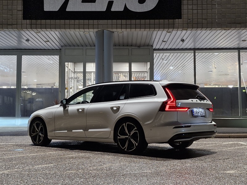 Volvo V60 vaihtoauto