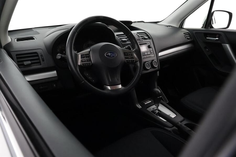 Subaru Forester vaihtoauto