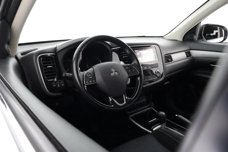 Mitsubishi Outlander vaihtoauto