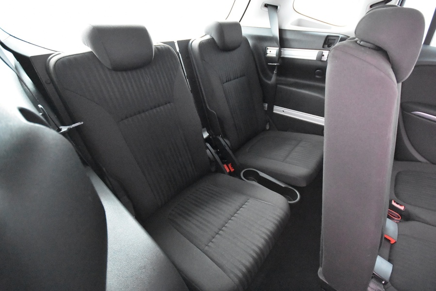 Opel Zafira vaihtoauto