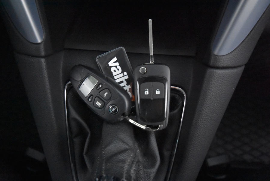 Opel Zafira vaihtoauto