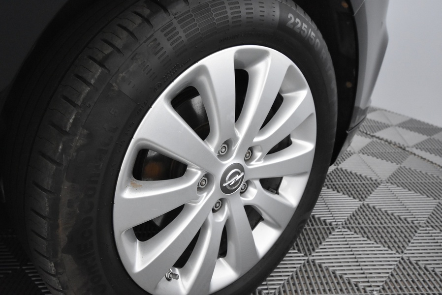 Opel Zafira vaihtoauto