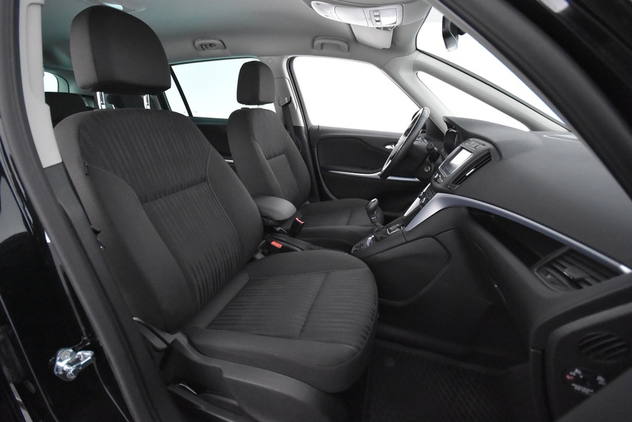 Opel Zafira vaihtoauto