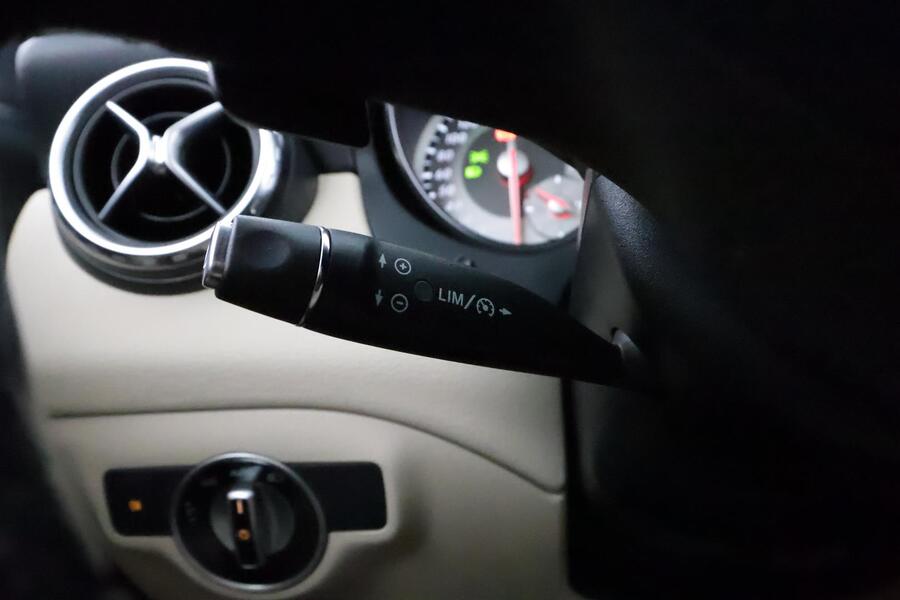 Mercedes-Benz GLA vaihtoauto