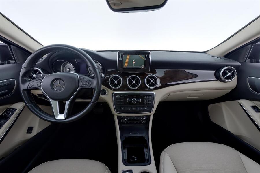 Mercedes-Benz GLA vaihtoauto