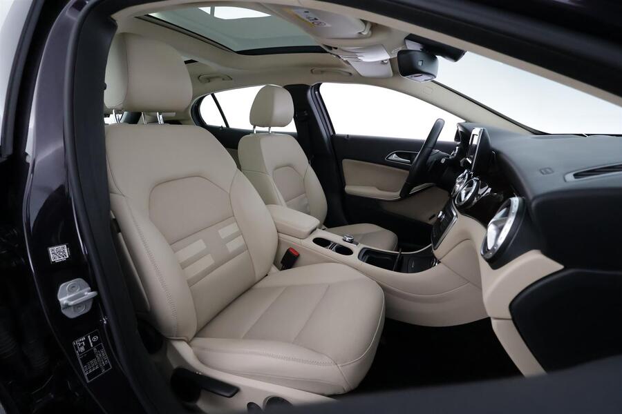 Mercedes-Benz GLA vaihtoauto