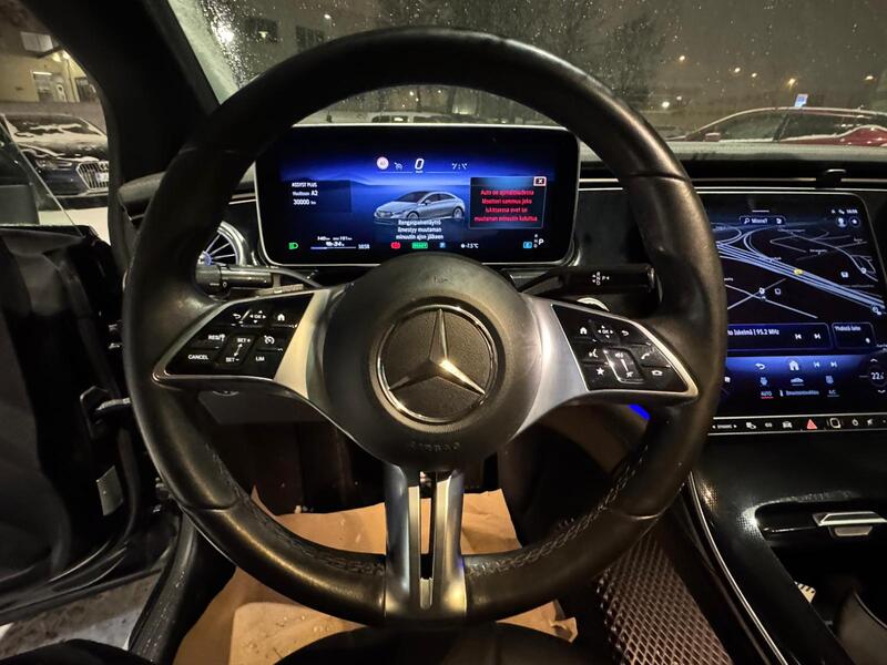 Mercedes-Benz EQE vaihtoauto