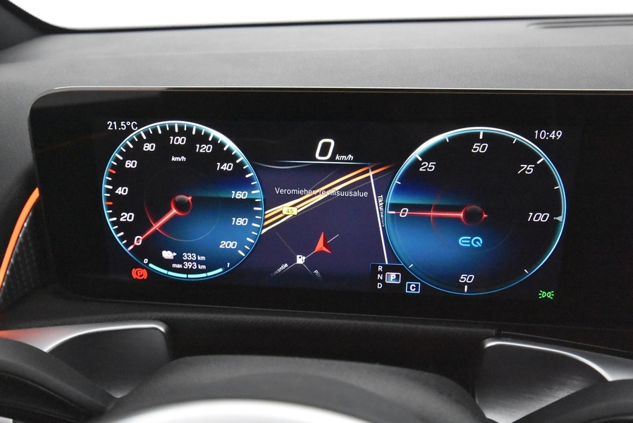 Mercedes-Benz EQB vaihtoauto