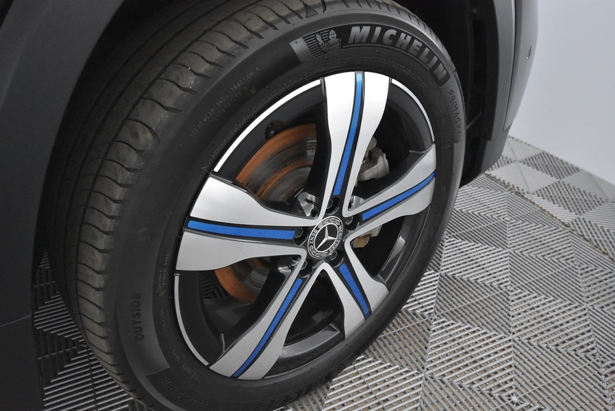 Mercedes-Benz EQB vaihtoauto