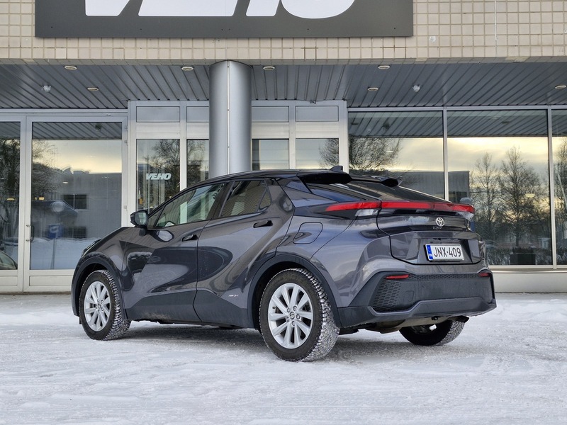 Toyota C-HR vaihtoauto