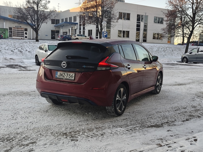 Nissan Leaf vaihtoauto