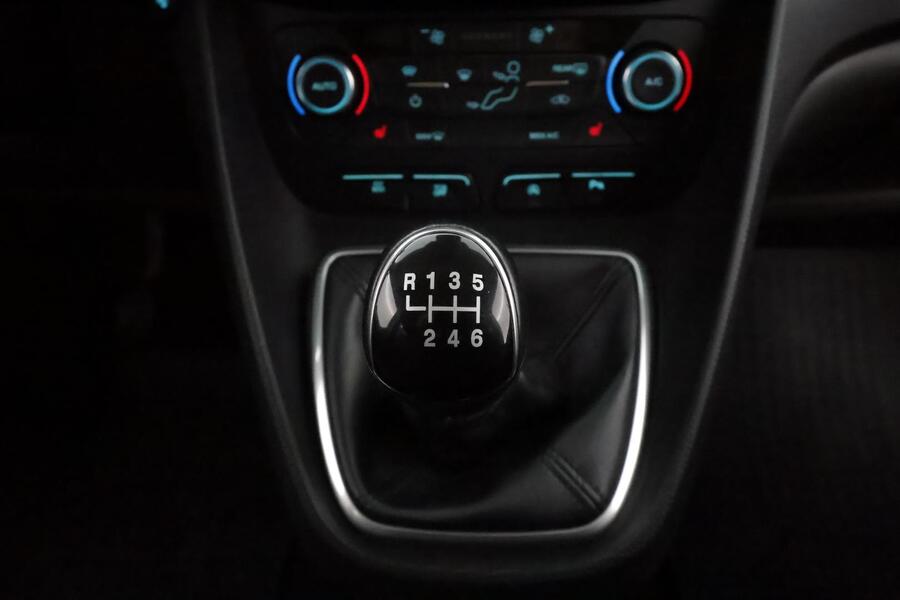 Ford Grand Tourneo Connect vaihtoauto