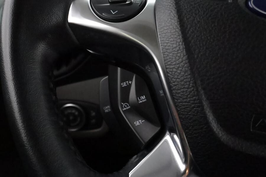 Ford Grand Tourneo Connect vaihtoauto