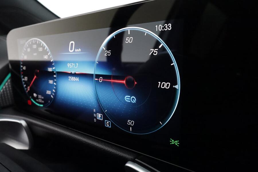 Mercedes-Benz EQB vaihtoauto