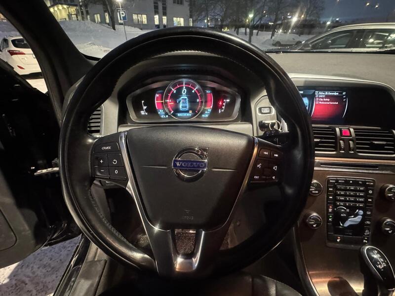 Volvo XC60 vaihtoauto