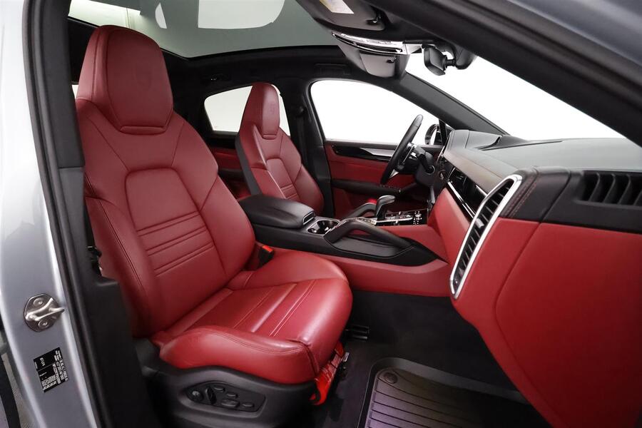 Porsche Cayenne vaihtoauto