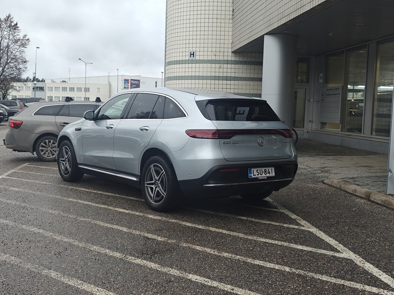 Mercedes-Benz EQC vaihtoauto