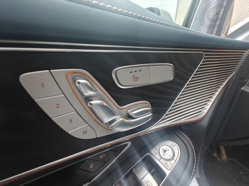 Mercedes-Benz EQC vaihtoauto