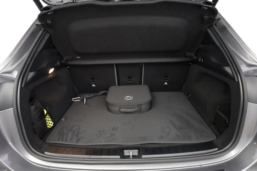 Mercedes-Benz EQA vaihtoauto