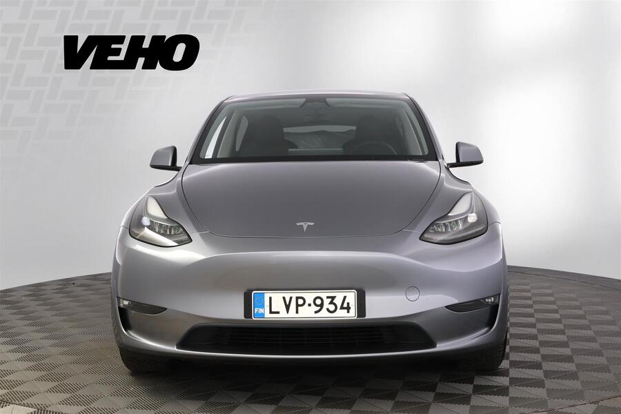 Tesla Model Y vaihtoauto