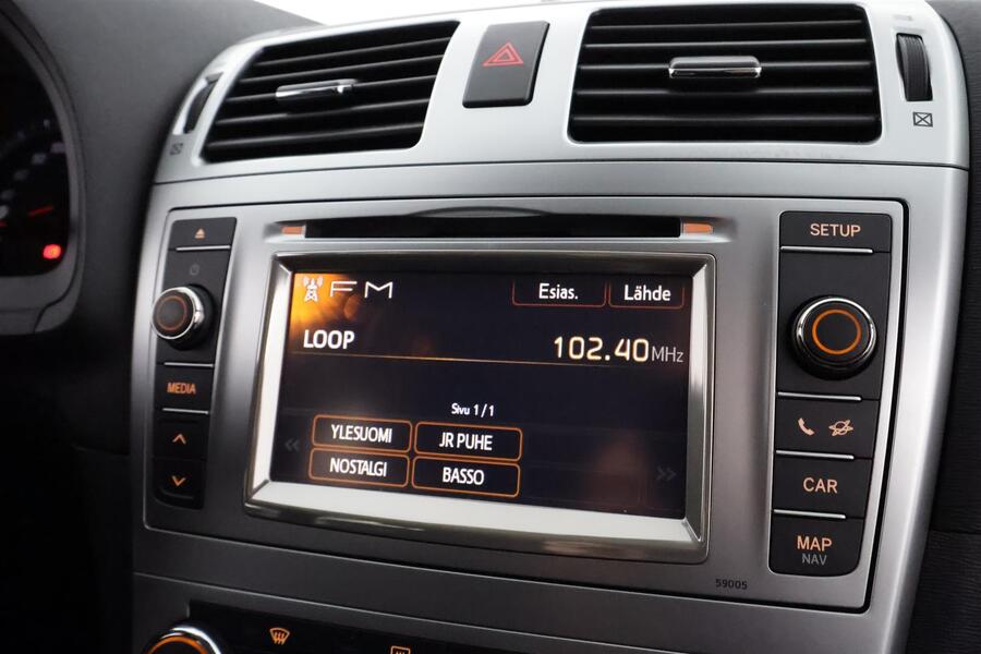 Toyota Avensis vaihtoauto