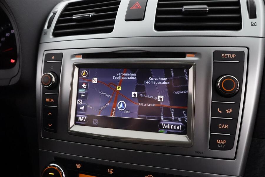 Toyota Avensis vaihtoauto