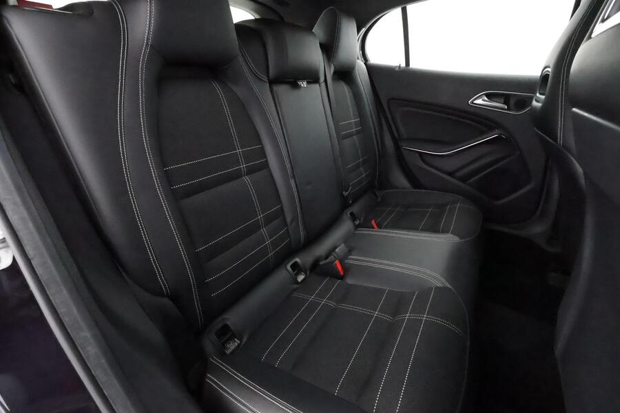 Mercedes-Benz GLA vaihtoauto