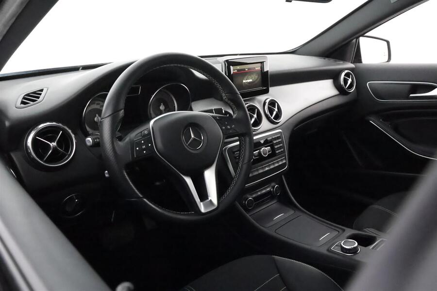 Mercedes-Benz GLA vaihtoauto