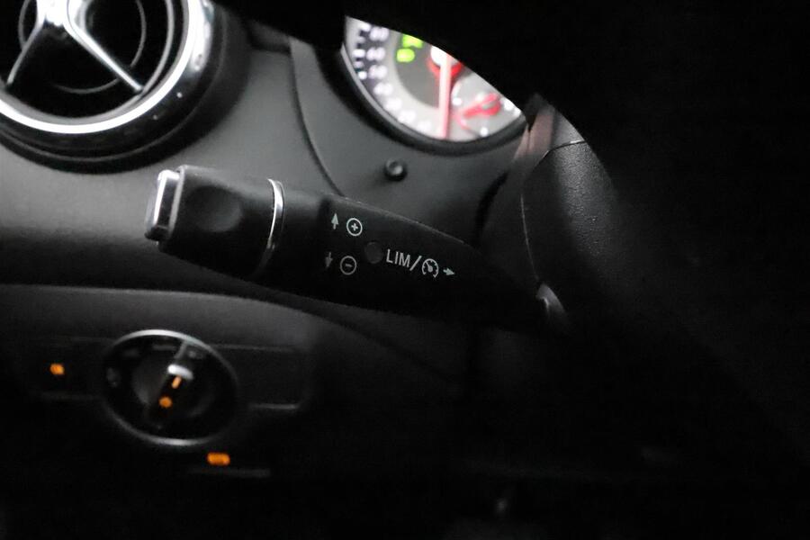 Mercedes-Benz GLA vaihtoauto