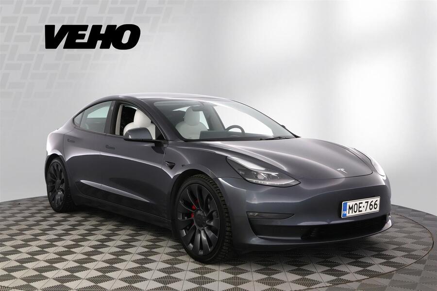 Tesla Model 3 vaihtoauto