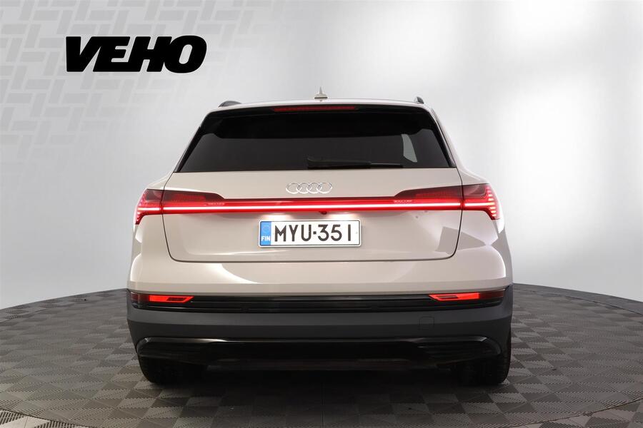 Audi e-tron vaihtoauto