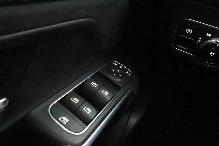 Mercedes-Benz GLB vaihtoauto