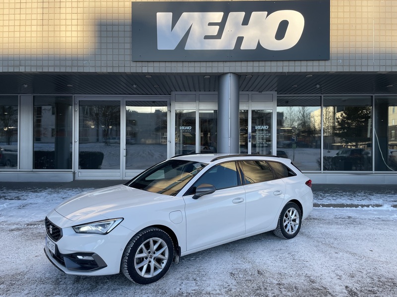 SEAT Leon Sportstourer vaihtoauto