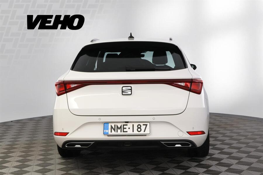 SEAT Leon Sportstourer vaihtoauto
