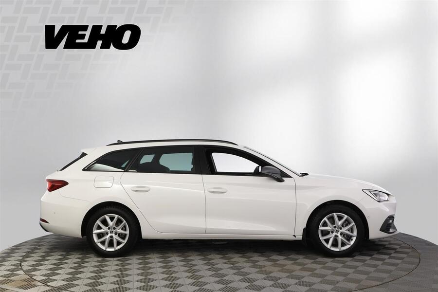 SEAT Leon Sportstourer vaihtoauto